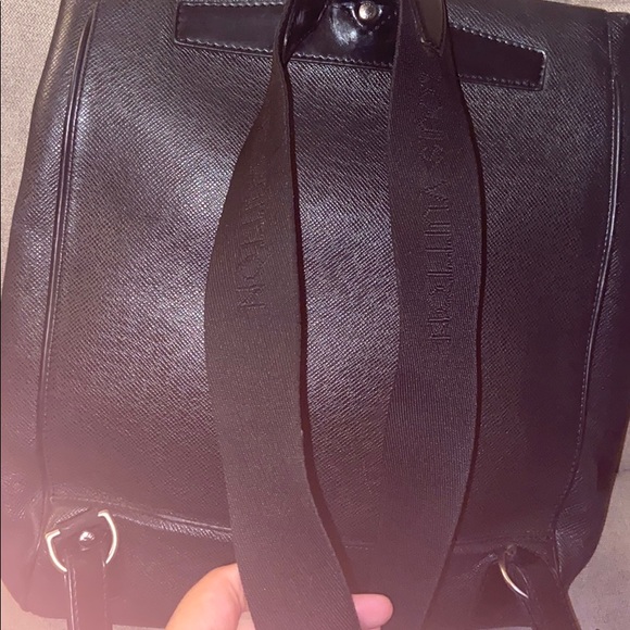 LV BACKPACK - Picture 5 of 11